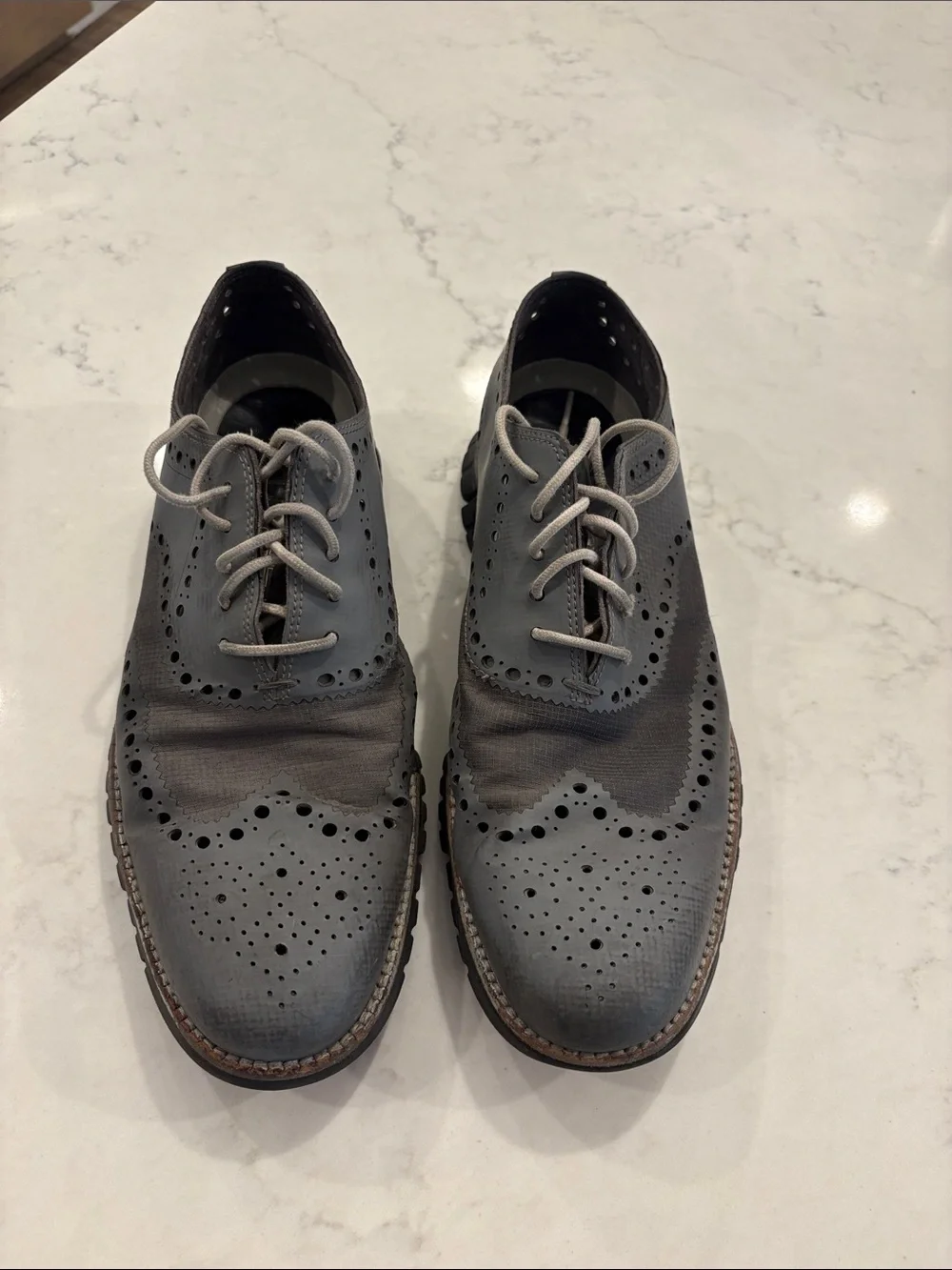 Men's Cole Haan perforated dress shoes | size 9